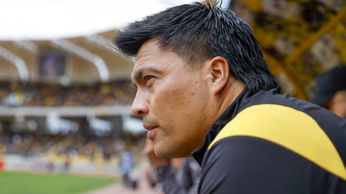 "Trabajólico, un padre exigente": Esteban González, el artífice detrás del primer título de Primera de Coquimbo Unido en su historia