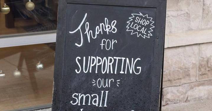Small Business Saturday marketing ideas for 2025: 15 tips to stand out and sell more locally