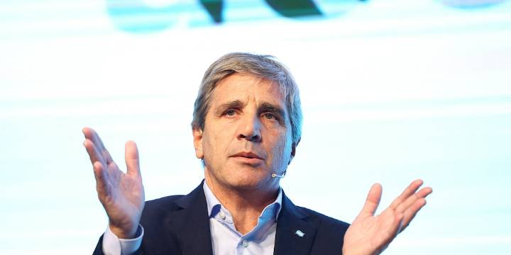 Caputo recibió a empresarios de la Cámara de Comercio Argentino