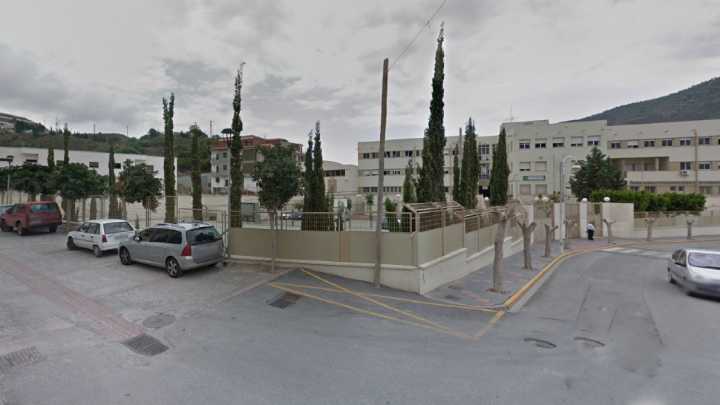 El instituto de Albuñol donde fue apuñalado un alumno de 12 años reanuda su actividad "con normalidad"