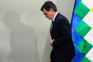 Bolivia: Paz deroga impuestos para atraer inversiones y recorta el gasto público