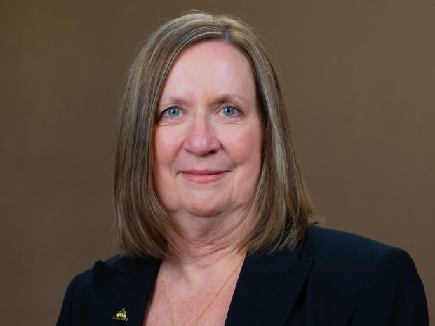 Shari Moore to retire after nearly 40 years at St. Paul City Hall