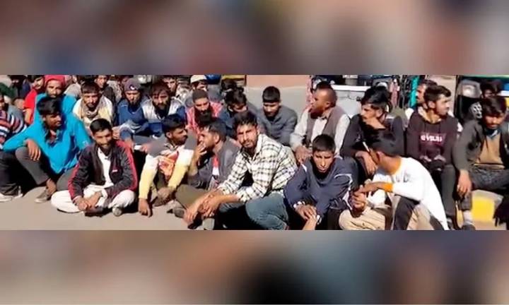 Assam Locals Detain 44 Labourers From Jammu And Kashmir