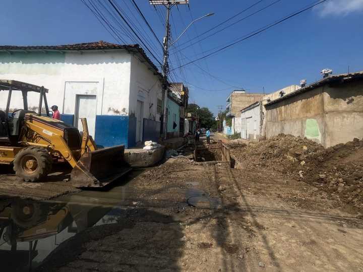 Alcaldía del municipio Bolívar inició la reparación de 11 colectores en diferentes sectores