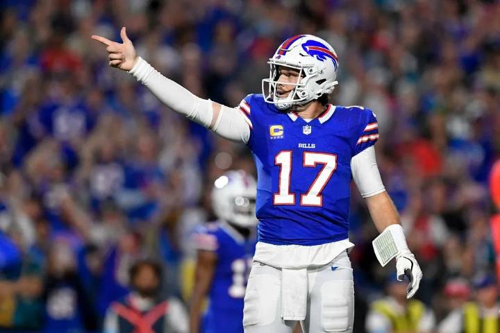 Los Bills sufren pero vencen a Jefes