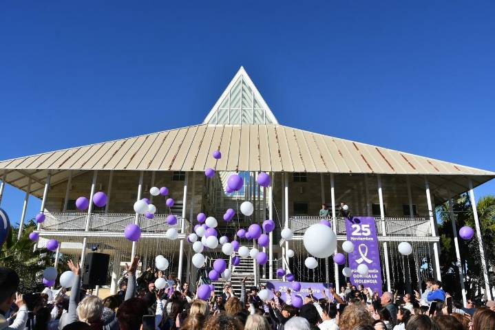 Punta Umbría dice ¡Basta! a la violencia machista