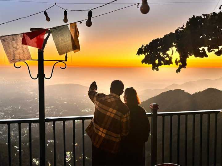 Vikrant Massey celebrates wife Sheetal Thakur's birthday with war