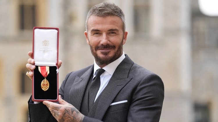 El Rey Carlos III concede a David Beckham el título de caballero