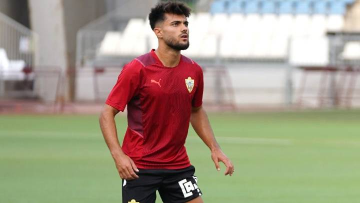 El futbolista que prefirió al Almería “por encima del Barcelona”