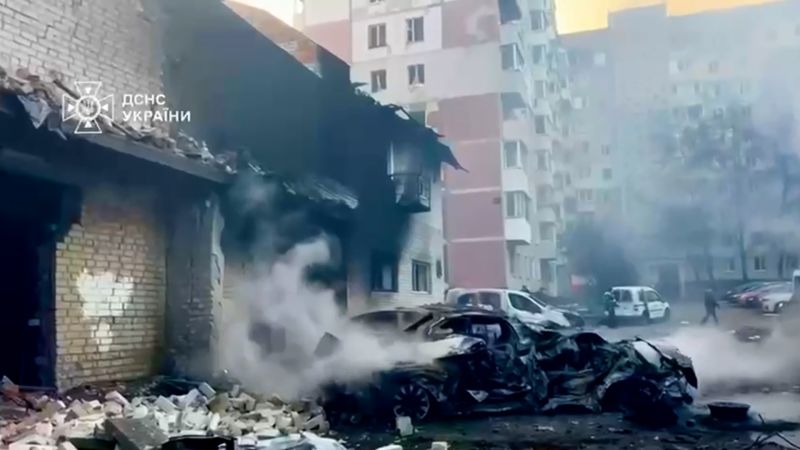 Edificios destruidos por ataque mortal de drones rusos en Ucrania