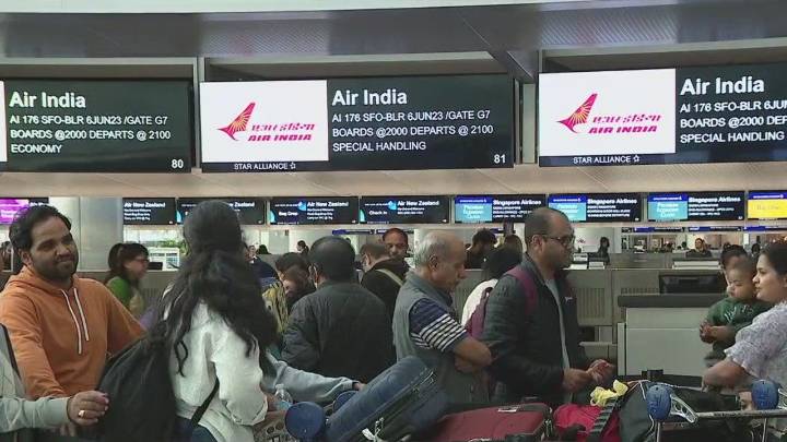 Air travel delays are increasing amid government shutdown