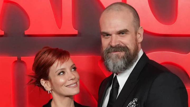 “Pain, Slip-Ups and Mistakes” David Harbour Reflects on Life After Lily Allen Split