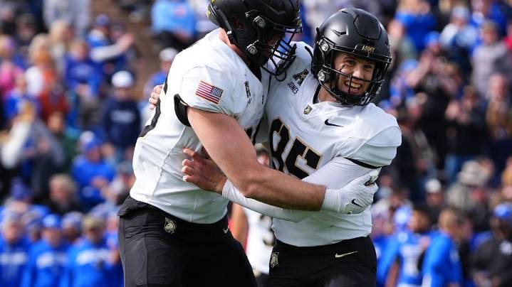 Dawson Jones makes game-winning field goal on final play to give Army a 20