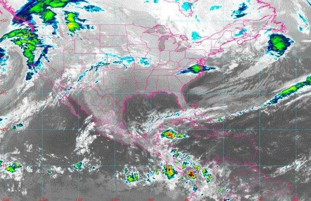 Lluvias y heladas dominan el clima este jueves en México