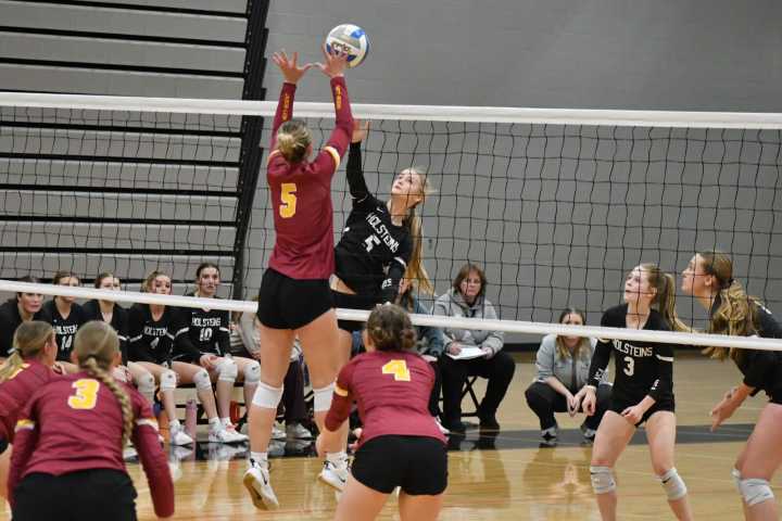 Region 4A volleyball: Mott-Regent advances in five-set thriller, New England shakes off slow start to move on