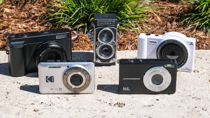 I Tested the Top Cheap Digicams on Amazon. Most of Them Were Garbage