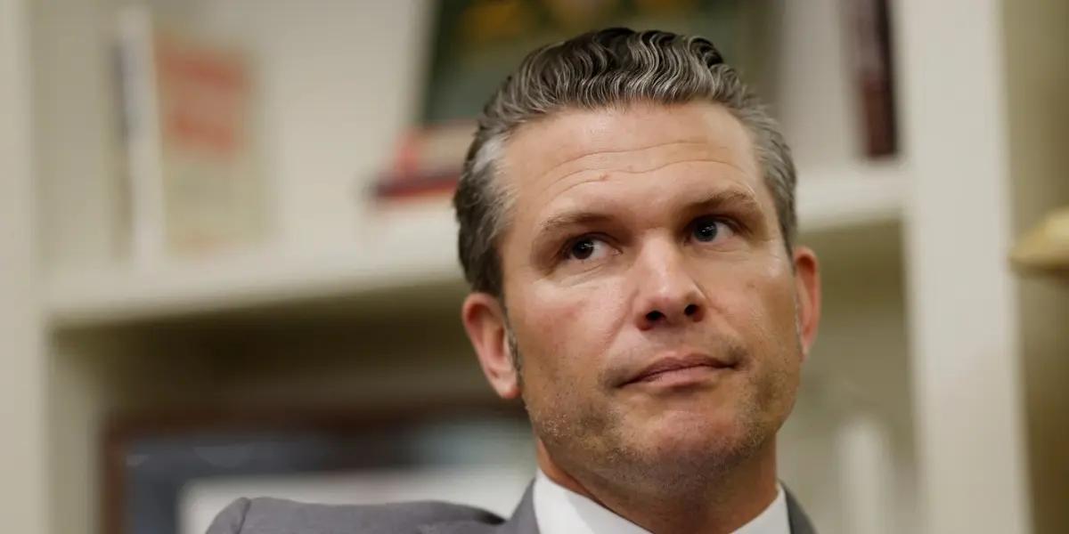 EE. UU. ejecuta «ataques letales» en el Pacífico: se reportan seis fallecidos tras acciones contra dos embarcaciones.