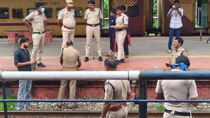 Severed human leg found on Railway tracks in Kerala’s Alappuzha