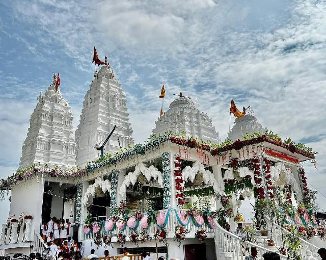 MP News: Shyam Dham Becomes Centre Of Devotion In Maheshwar; 5 Lakh Devotees Gather In Five Days