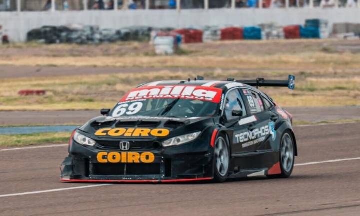 Quevedo terminó el año con buenas sensaciones en el Turismo Carretera 2000