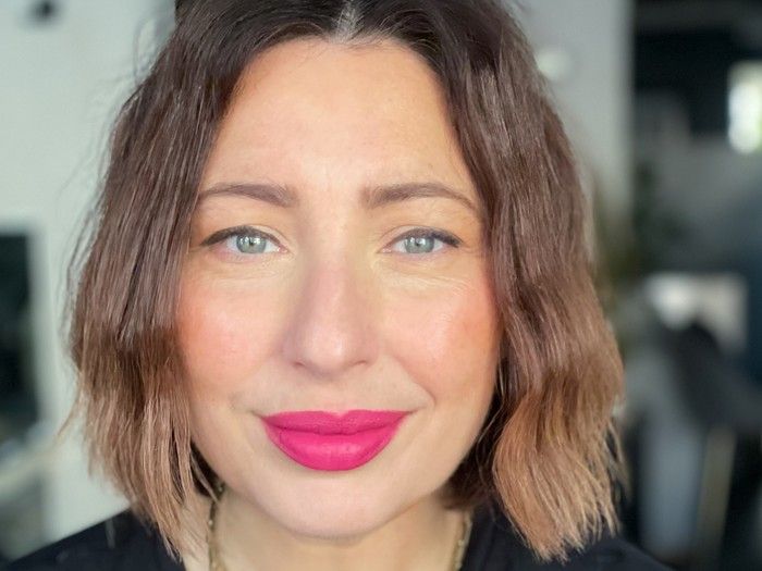 How to get the effortless 'messy girl' look in 3 simple steps