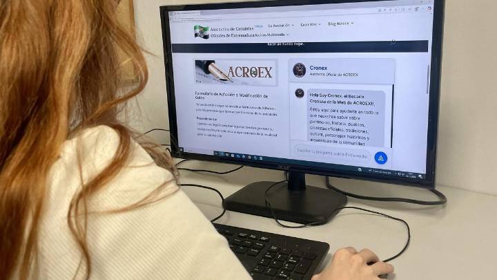 ‘Hola, soy Cronex’, nace el primer cronista virtual del patrimonio extremeño