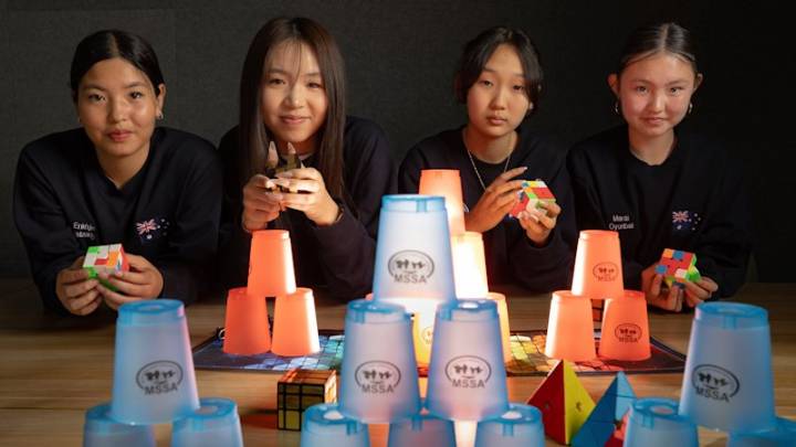 Memory training: Mongolian community in Sydney teaches mnemonic techniques to help school students become mind champions
