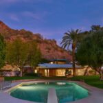 ‘Merry Christmas House’ on huge site atop Camelback Mountain listed for $24M