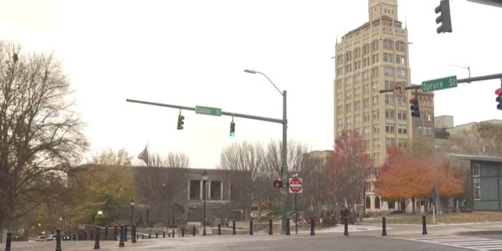 LIVE: First snow of season falls in Asheville