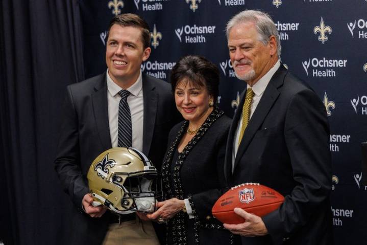 Report: Saints owner says calls to fire GM are ‘ridiculous’