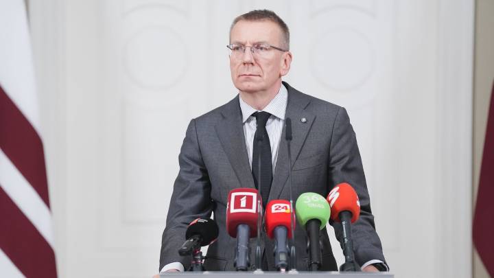 El presidente de Letonia veta la ley para salir del Convenio de Estambul que previene la violencia contra la mujer