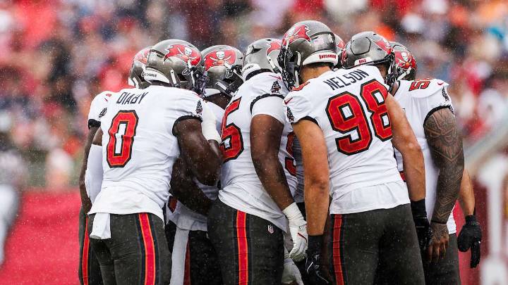 Playoff Push 2025: Bucs Slip to Fourth Seed