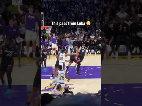 Threaded the needle 😮‍💨 (via @LakersAllDayEveryday/TT)