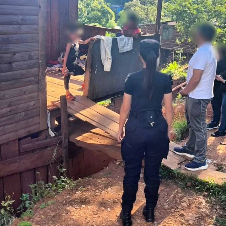 La Policía rescató a cuatro niños en situación de vulnerabilidad 