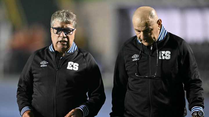 'Bolillo' Gómez desató la furia en El Salvador por polémica declaración; con su eliminación, ya no hay técnicos colombianos en el Mundial