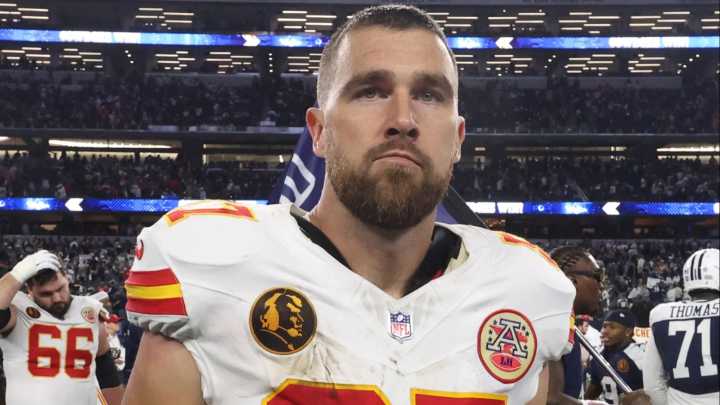 Travis Kelce was better off retiring than watching Chiefs' dynasty get destroyed