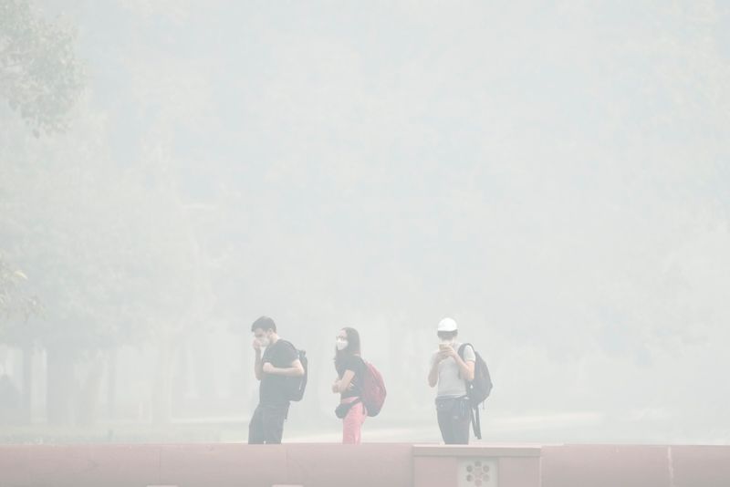 "Situation very very serious," says SC judge on Delhi air pollution