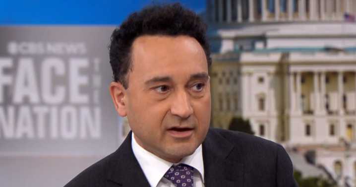 CBS News poll: Americans increasingly worried about economy amid shutdown