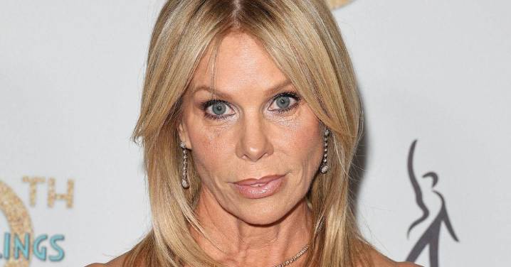 EXCLUSIVE: Cheryl Hines' Divorce Confession Revealed in Tell