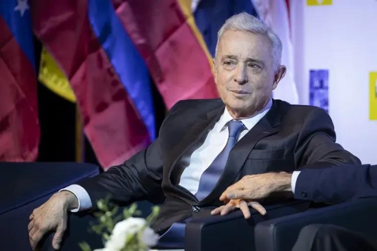 Según Uribe, Colombia corre el riesgo de bombardeos por “albergar a terroristas”