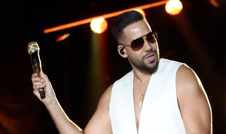 Romeo Santos se disfraza de Ace Ventura y anuncia nuevo disco