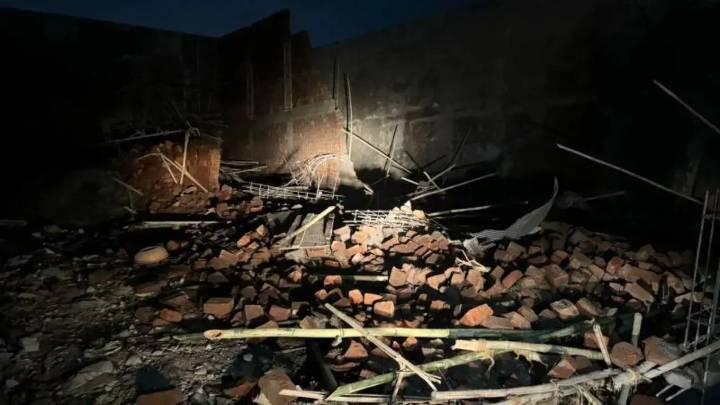 JK: Pulwama house of Dr Umar Nabi involved in Delhi blast demolished