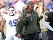 Jaxson Dart supera el protocolo de conmoción