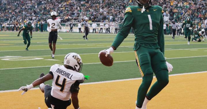 Sawyer Robertson throws for 3 TDs, Caden Knighten rushes for 104 yards and Baylor beats UCF 30