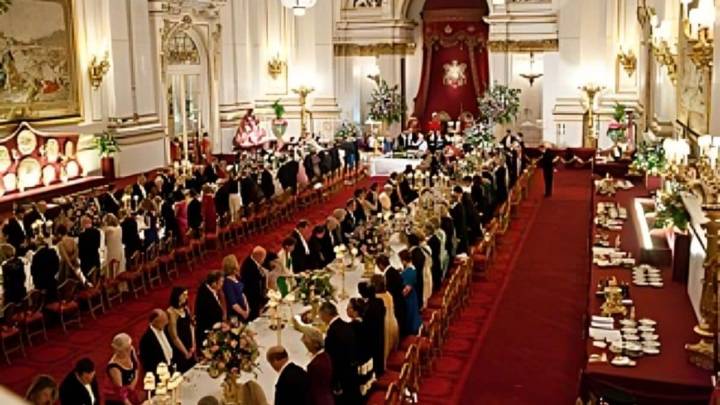 From Garlic To Shellfish: What the British Royals Refuse To Eat