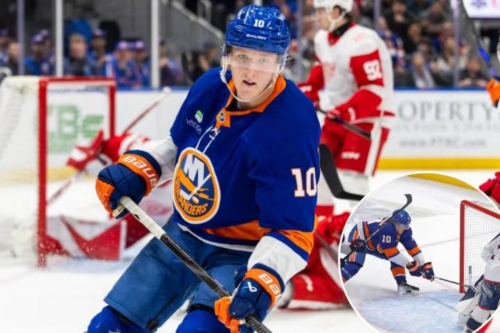 Simon Holmstrom finally coming into his own for Islanders