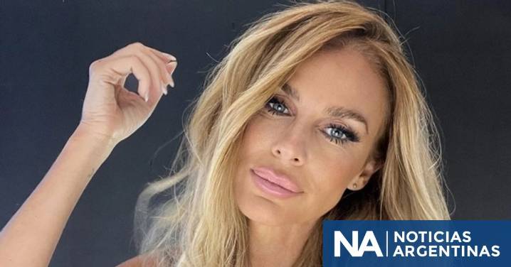 Sabrina Rojas mostró de más cuando se le corrió la tirita de la microscópica bombacha de su bikini ultracavada