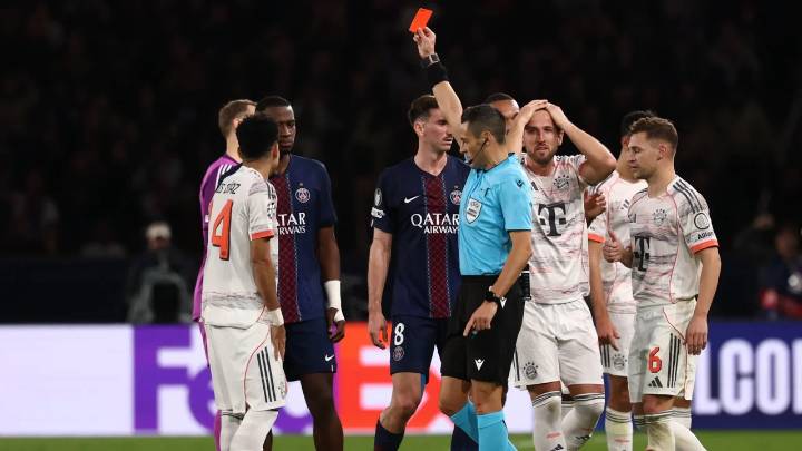 ¿Roja injusta? Luis Díaz, protagonista: doblete y expulsado sobre el final