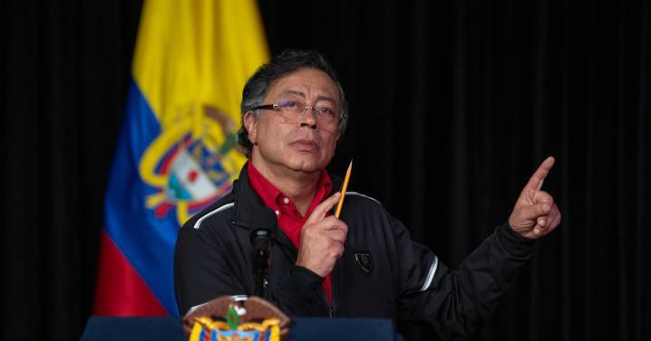 Petro insiste en que sanción a su campaña fue impulsada por la oposición para dar "un golpe"