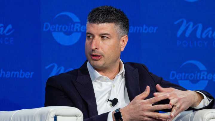 Barrett bill would boost injured veteran, survivor benefits